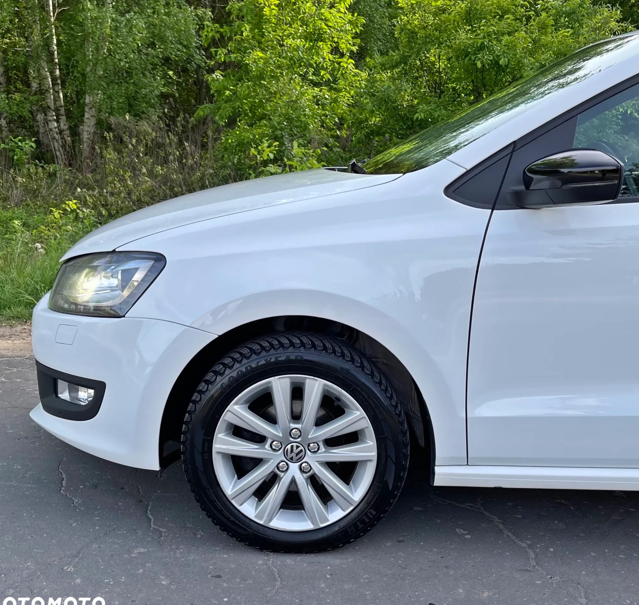 Volkswagen Polo cena 22900 przebieg: 234000, rok produkcji 2012 z Zgierz małe 497